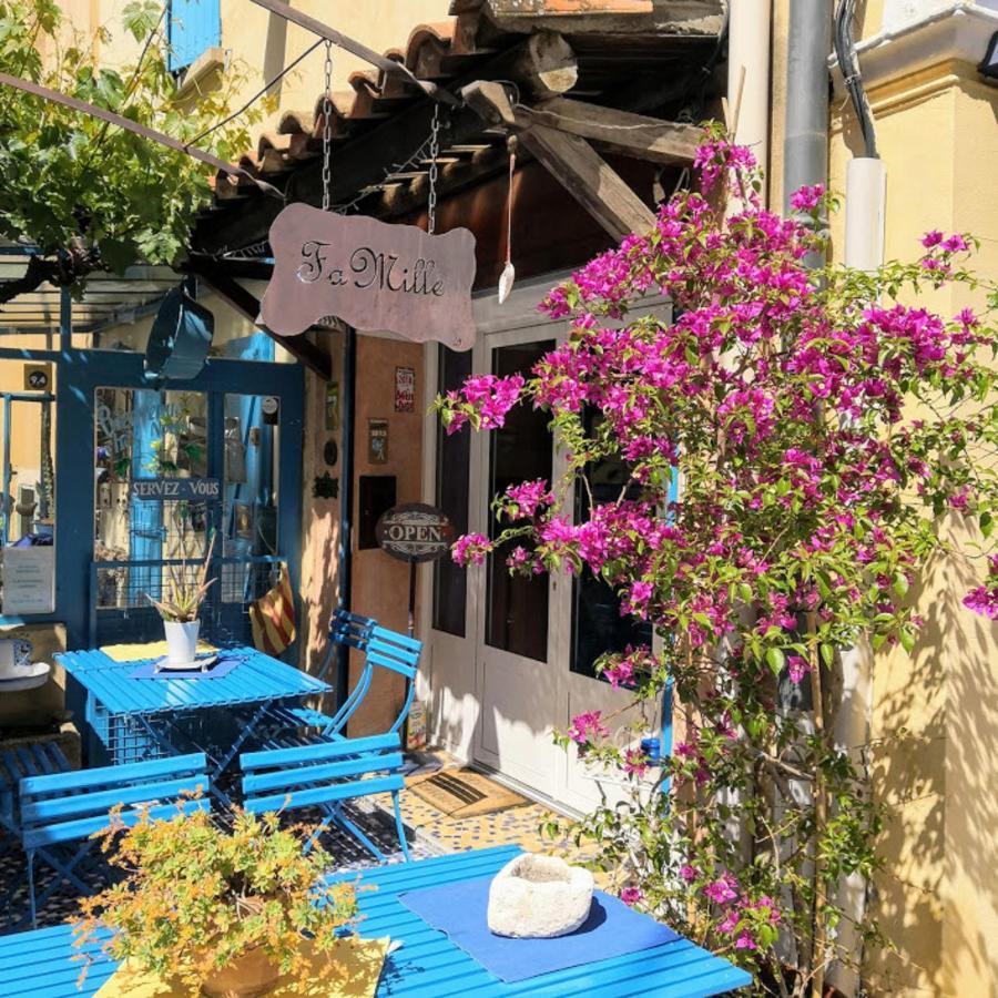 Gite Fa Mille Maison Bleu Robion en Luberon Exterior photo