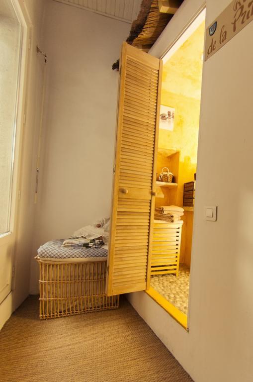 Gite Fa Mille Maison Bleu Robion en Luberon Room photo